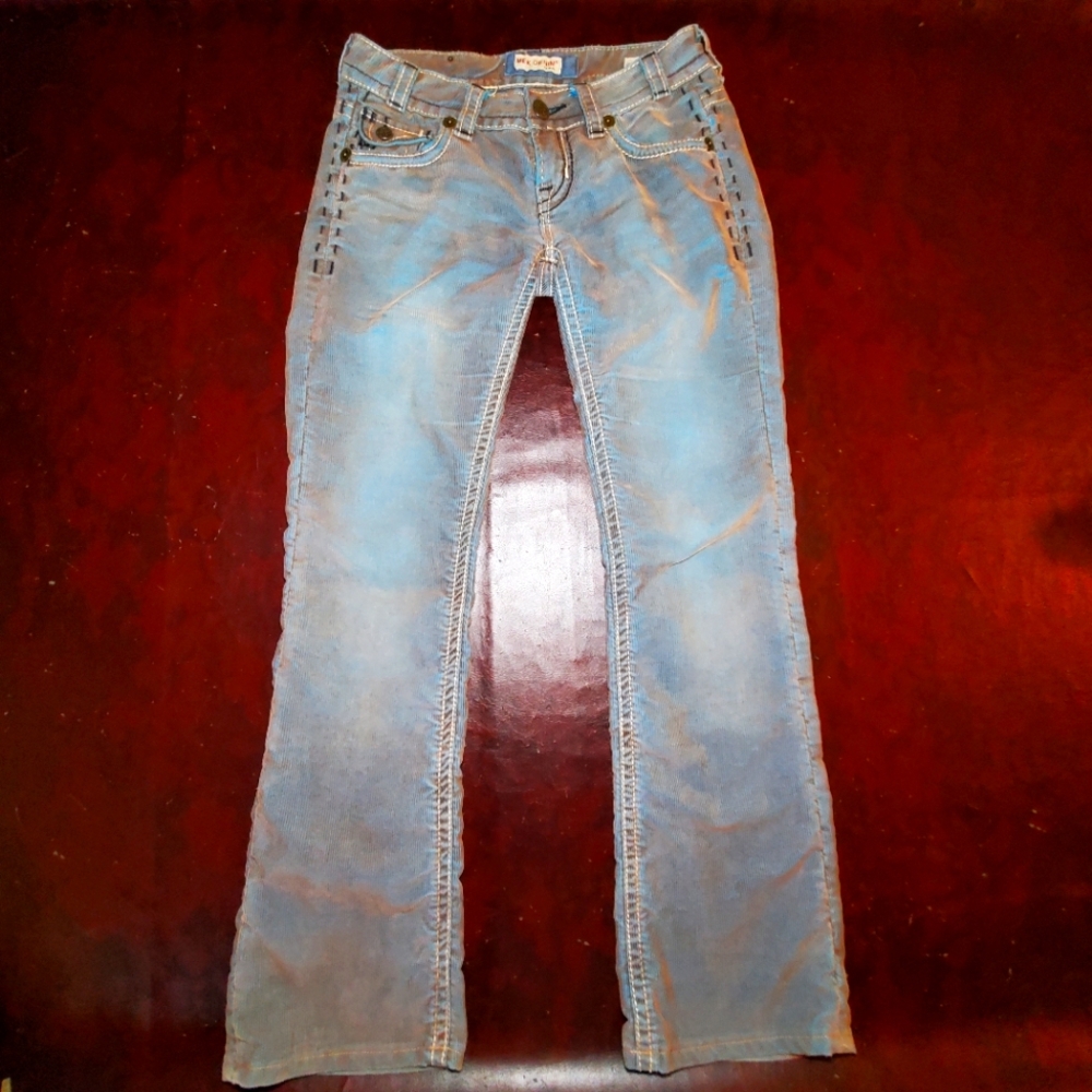 MEK handcrafted premium corduroy, blue/copper shimmer, contrast stitching.